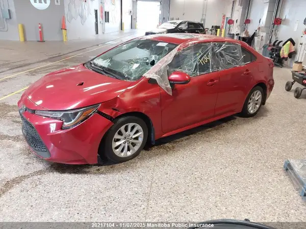 5YFBPRBE8LP106482 2020 TOYOTA COROLLA - Image 2