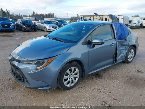 5YFBPRBE8LP144374 2020 TOYOTA COROLLA - Image 2