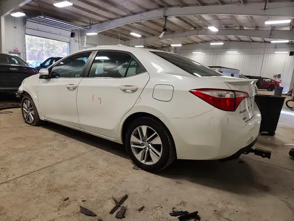 5YFBPRHE0GP368171 2016 TOYOTA COROLLA - Image 2