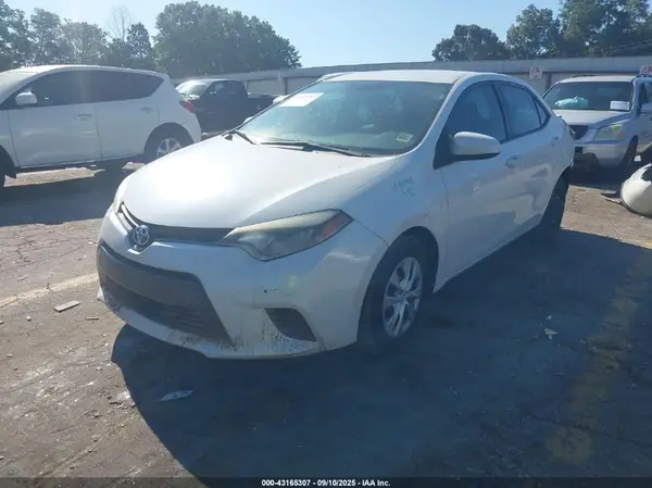5YFBPRHE0GP372379 2016 TOYOTA COROLLA - Image 2