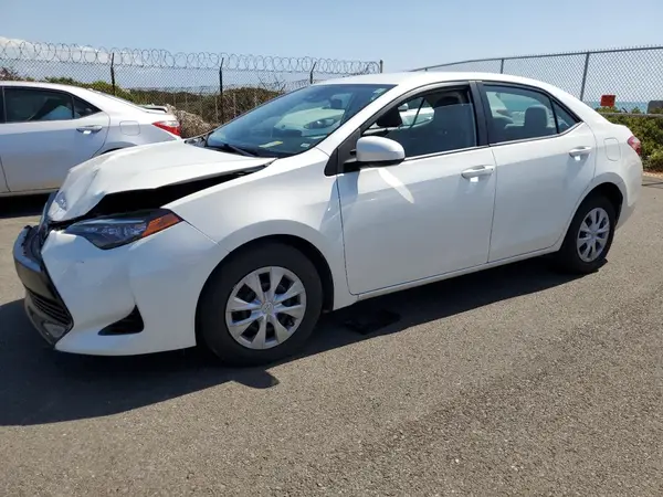 5YFBPRHE0HP600592 2017 TOYOTA COROLLA - Image 1