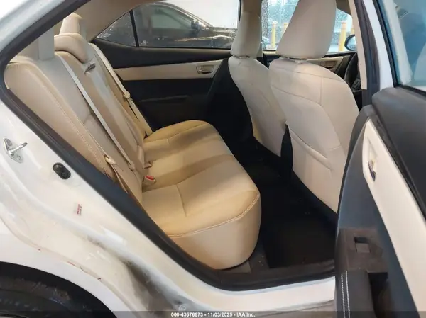 5YFBPRHE0HP670920 2017 TOYOTA COROLLA - Image 8