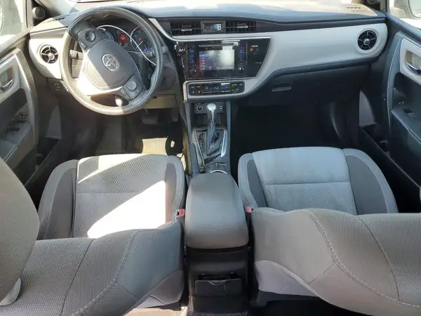 5YFBPRHE0HP687281 2017 TOYOTA COROLLA - Image 8