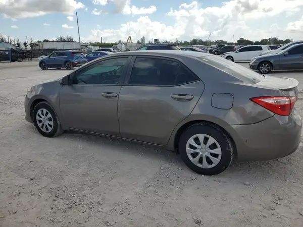 5YFBPRHE0HP690598 2017 TOYOTA COROLLA - Image 2