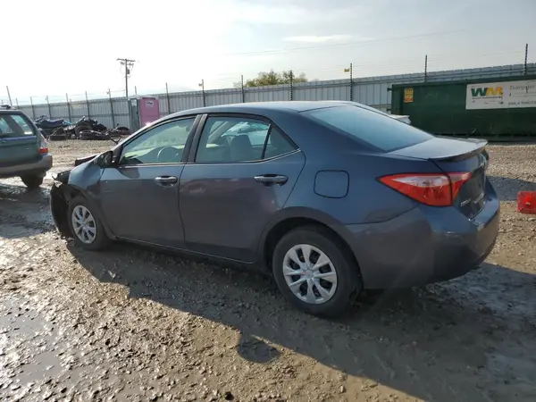 5YFBPRHE0HP697132 2017 TOYOTA COROLLA - Image 2