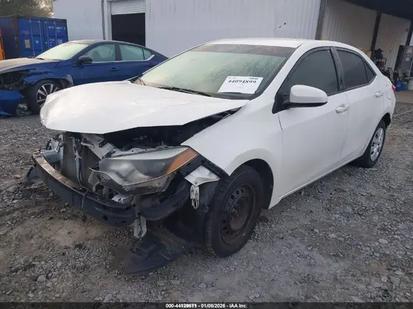 5YFBPRHE1GP443668 2016 TOYOTA COROLLA - Image 2