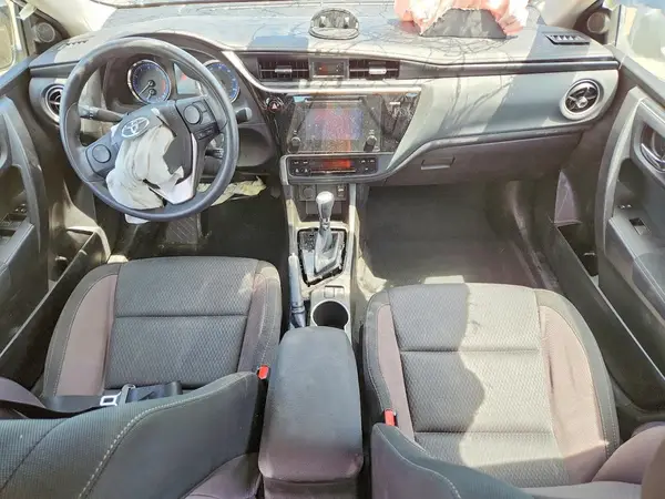 5YFBPRHE1HP731160 2017 TOYOTA COROLLA - Image 8