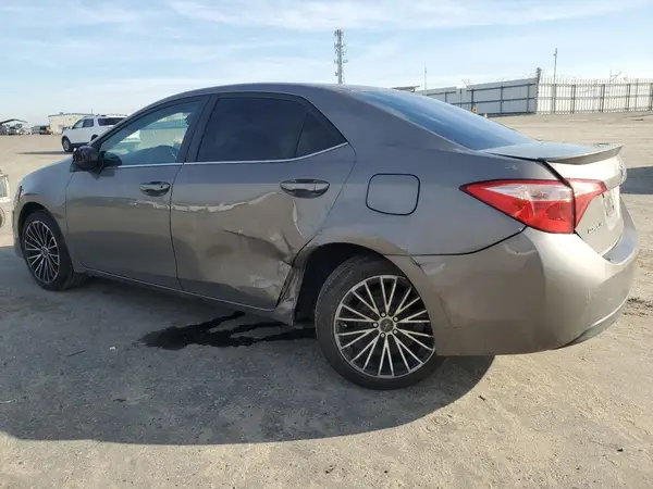 5YFBPRHE2HP571855 2017 TOYOTA COROLLA - Image 2