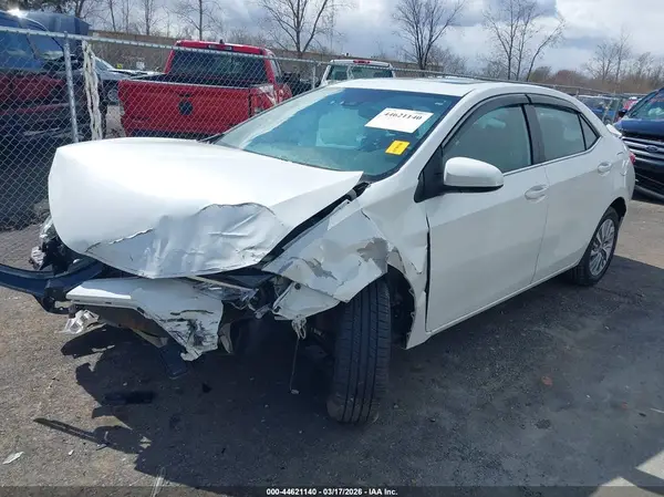 5YFBPRHE2HP649308 2017 TOYOTA COROLLA - Image 2