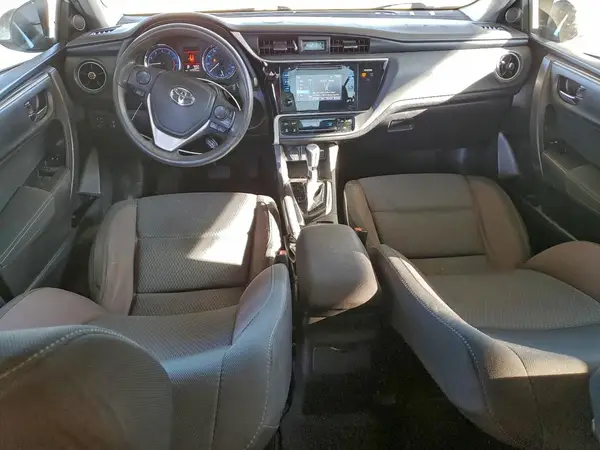 5YFBPRHE2HP671132 2017 TOYOTA COROLLA - Image 8