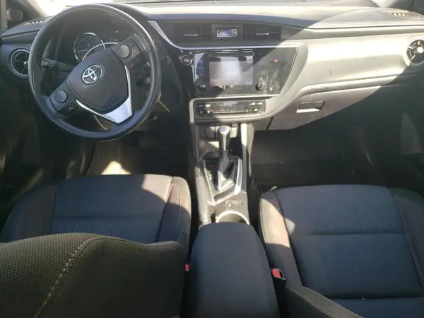 5YFBPRHE2JP835680 2018 TOYOTA COROLLA - Image 8