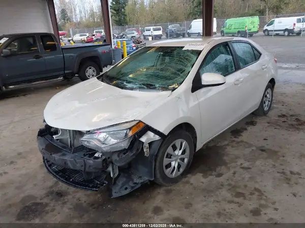 5YFBPRHE3GP419713 2016 TOYOTA COROLLA - Image 2