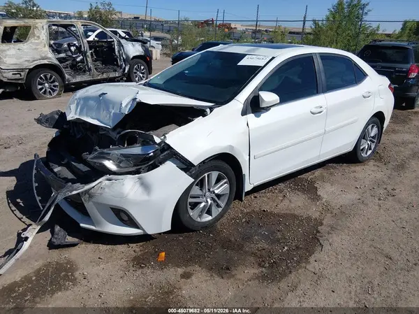 5YFBPRHE3GP442652 2016 TOYOTA COROLLA - Image 2