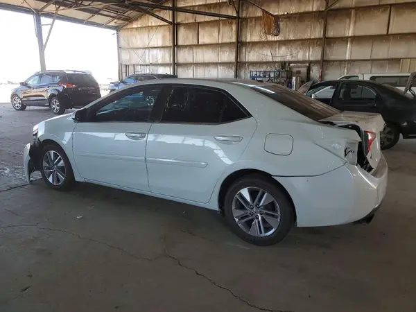 5YFBPRHE3GP475165 2016 TOYOTA COROLLA - Image 2