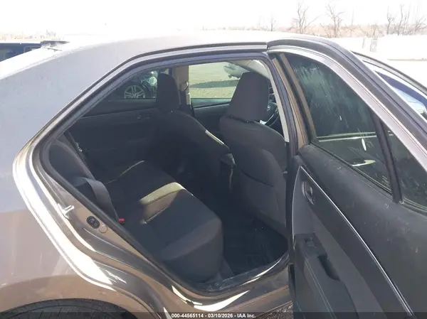 5YFBPRHE3HP571041 2017 TOYOTA COROLLA - Image 8
