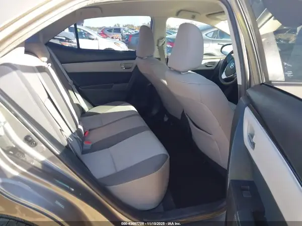 5YFBPRHE3HP588857 2017 TOYOTA COROLLA - Image 8
