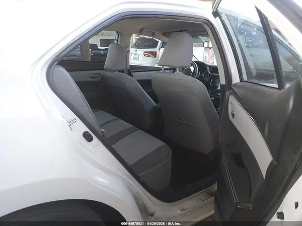 5YFBPRHE3HP644814 2017 TOYOTA COROLLA - Image 8