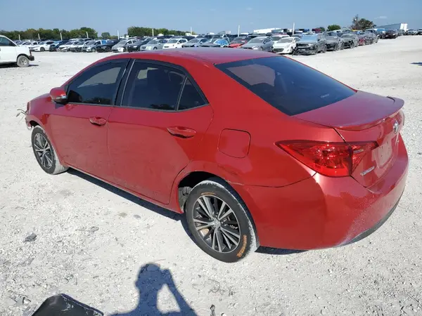 5YFBPRHE3JP767275 2018 TOYOTA COROLLA - Image 2