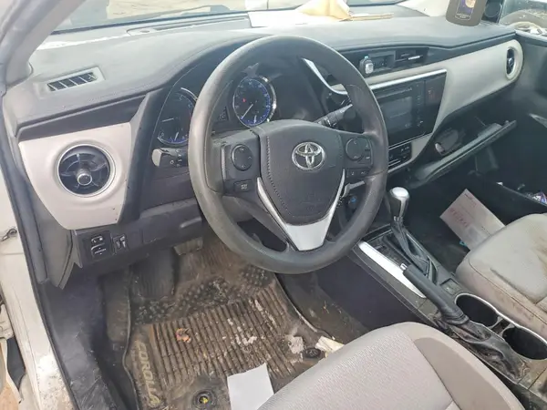 5YFBPRHE3JP842640 2018 TOYOTA COROLLA - Image 8