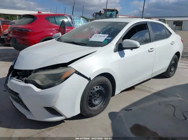 5YFBPRHE5GP402248 2016 TOYOTA COROLLA - Image 2