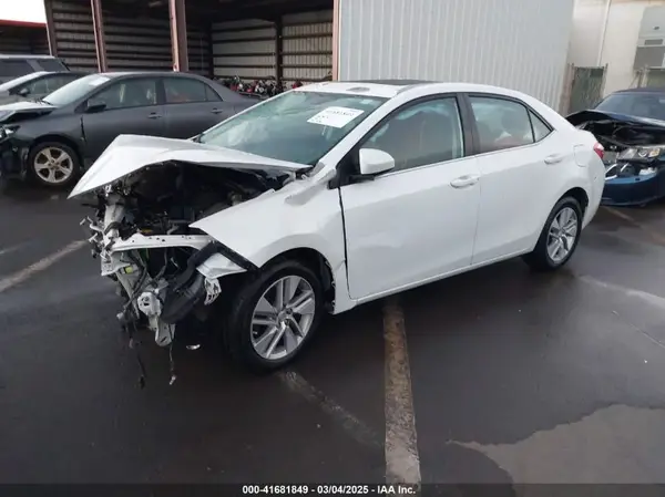 5YFBPRHE5GP538962 2016 TOYOTA COROLLA - Image 2