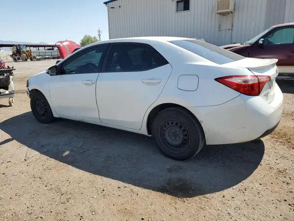 5YFBPRHE5HP571817 2017 TOYOTA COROLLA - Image 2