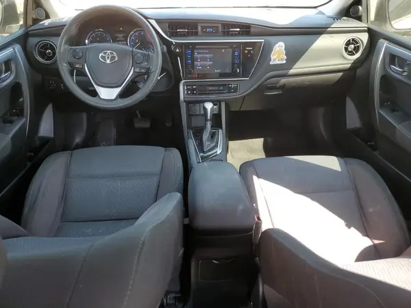 5YFBPRHE6HP594443 2017 TOYOTA COROLLA - Image 8