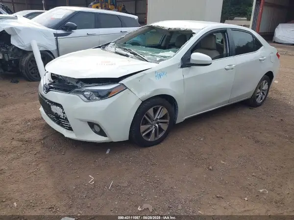 5YFBPRHE7GP409587 2016 TOYOTA COROLLA - Image 2