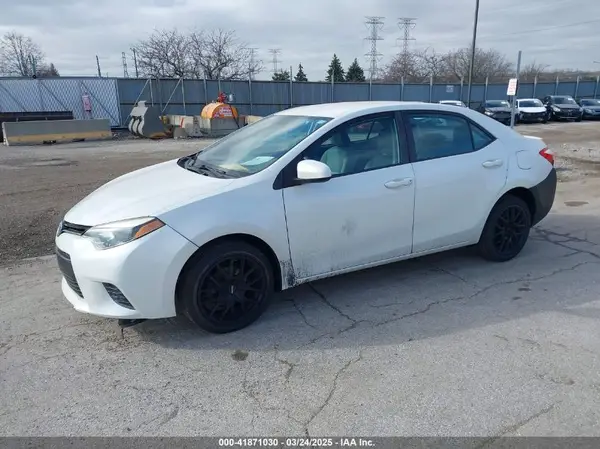 5YFBPRHE7GP436207 2016 TOYOTA COROLLA - Image 2