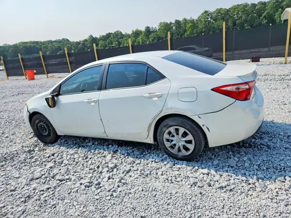 5YFBPRHE7HP606373 2017 TOYOTA COROLLA - Image 2