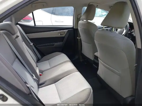 5YFBPRHE7JP793961 2018 TOYOTA COROLLA - Image 8