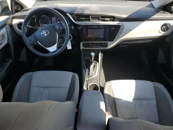 5YFBPRHE8HP578289 2017 TOYOTA COROLLA - Image 8