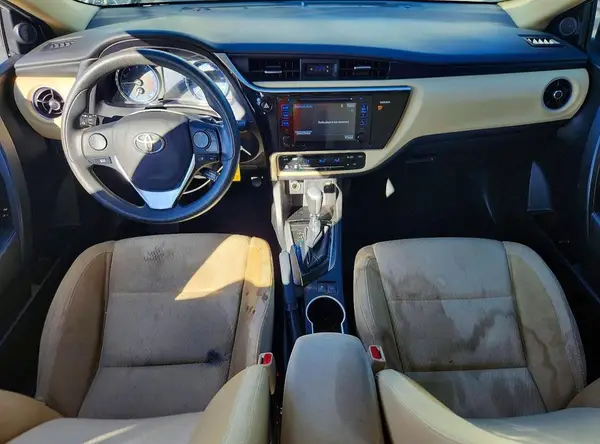 5YFBPRHE8HP602221 2017 TOYOTA COROLLA - Image 8