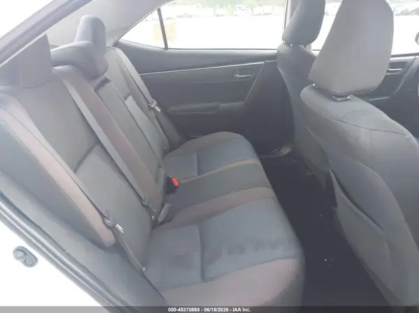 5YFBPRHE8JP750343 2018 TOYOTA COROLLA - Image 8
