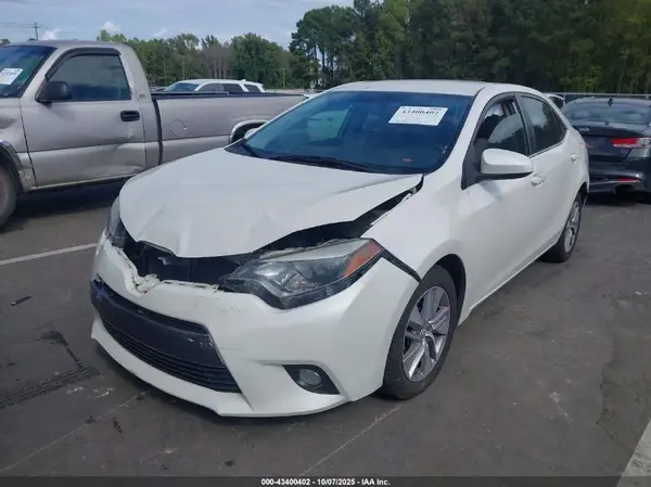 5YFBPRHE9GP429792 2016 TOYOTA COROLLA - Image 2
