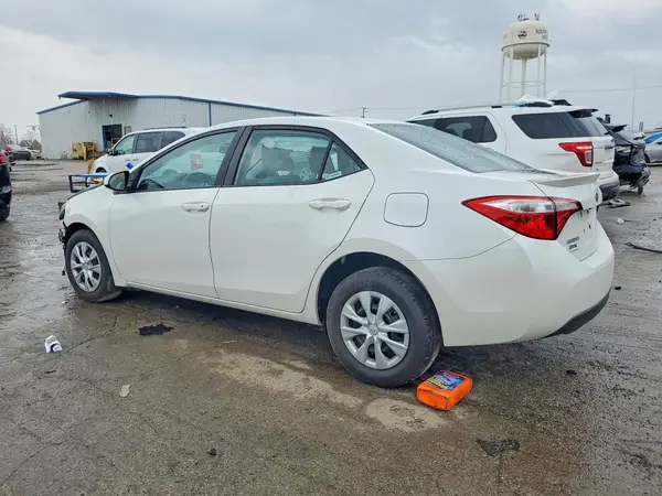 5YFBPRHE9GP457026 2016 TOYOTA COROLLA - Image 2