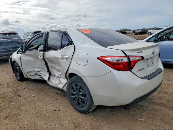 5YFBPRHE9GP485991 2016 TOYOTA COROLLA - Image 2