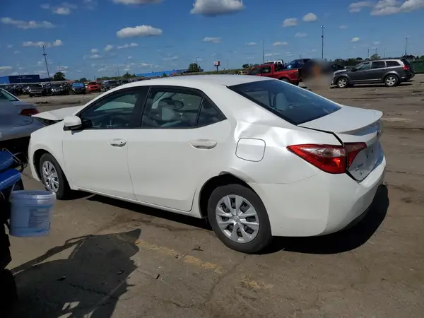 5YFBPRHE9HP582450 2017 TOYOTA COROLLA - Image 2
