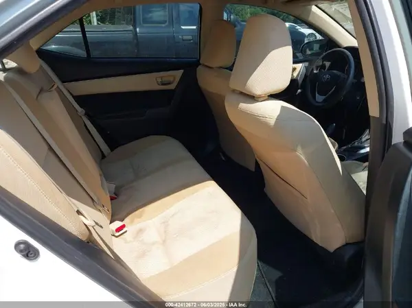 5YFBPRHE9HP705891 2017 TOYOTA COROLLA - Image 8