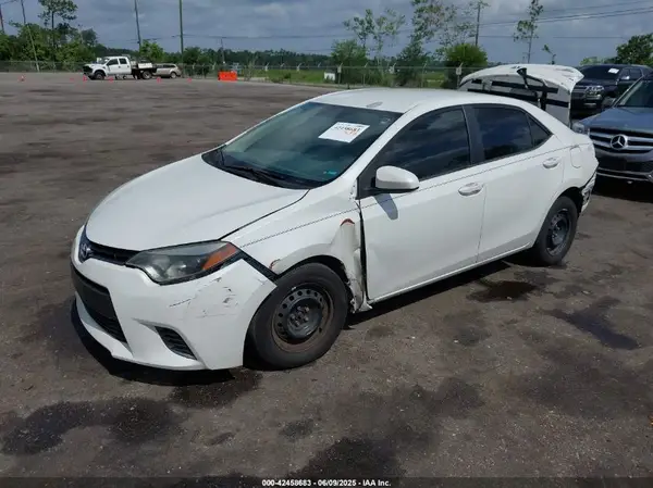 5YFBPRHEXGP470609 2016 TOYOTA COROLLA - Image 2