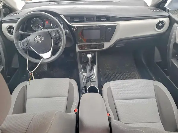 5YFBPRHEXHP631638 2017 TOYOTA COROLLA - Image 8