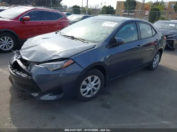 5YFBPRHEXHP698689 2017 TOYOTA COROLLA - Image 2
