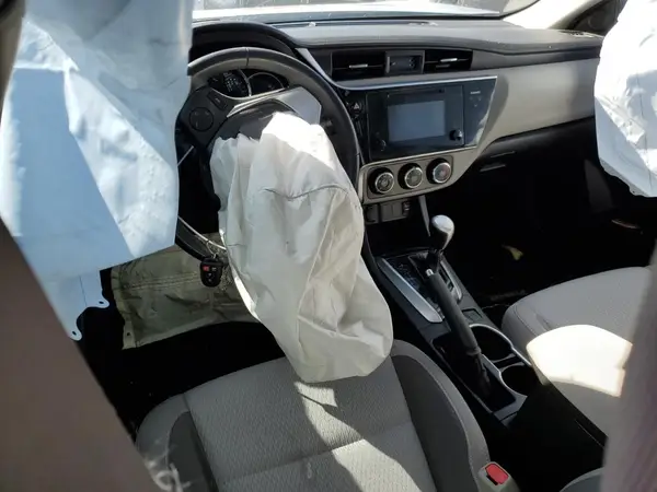 5YFBPRHEXJP743894 2018 TOYOTA COROLLA - Image 8