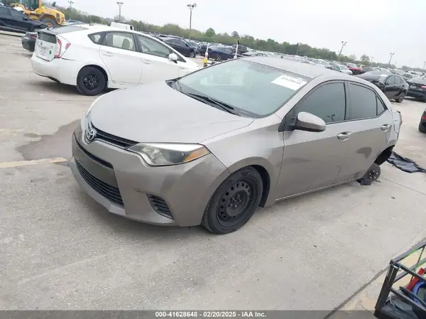 5YFBURHE0GP372696 2016 TOYOTA COROLLA - Image 2