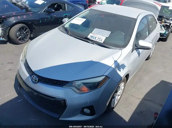 5YFBURHE0GP380992 2016 TOYOTA COROLLA - Image 2