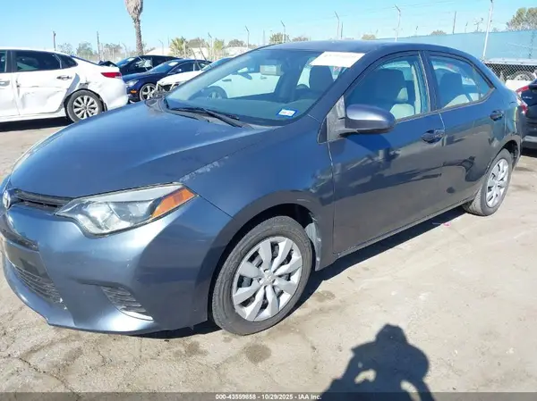 5YFBURHE0GP384895 2016 TOYOTA COROLLA - Image 2