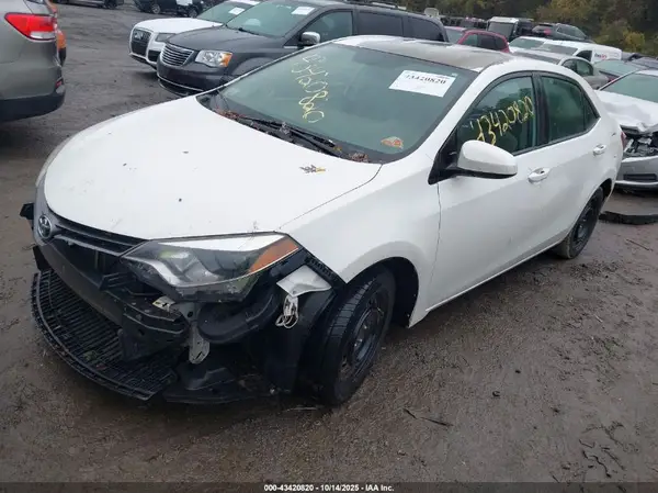 5YFBURHE0GP405583 2016 TOYOTA COROLLA - Image 2