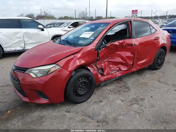 5YFBURHE0GP428152 2016 TOYOTA COROLLA - Image 2