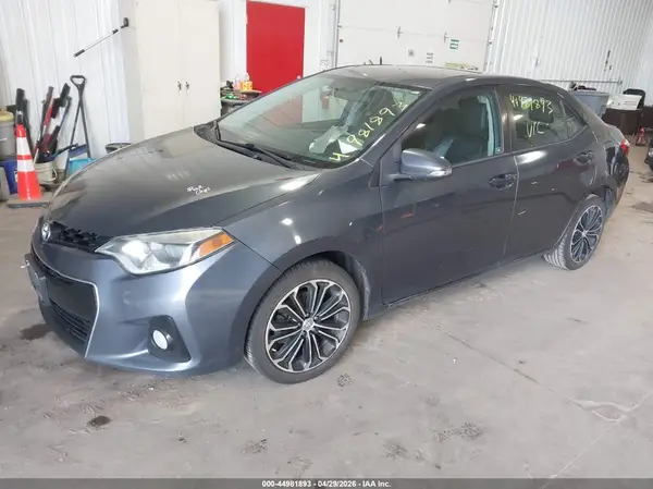 5YFBURHE0GP433593 2016 TOYOTA COROLLA - Image 2