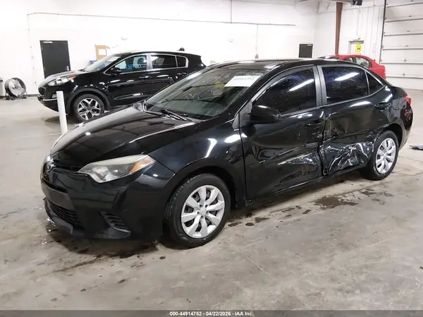 5YFBURHE0GP438678 2016 TOYOTA COROLLA - Image 2